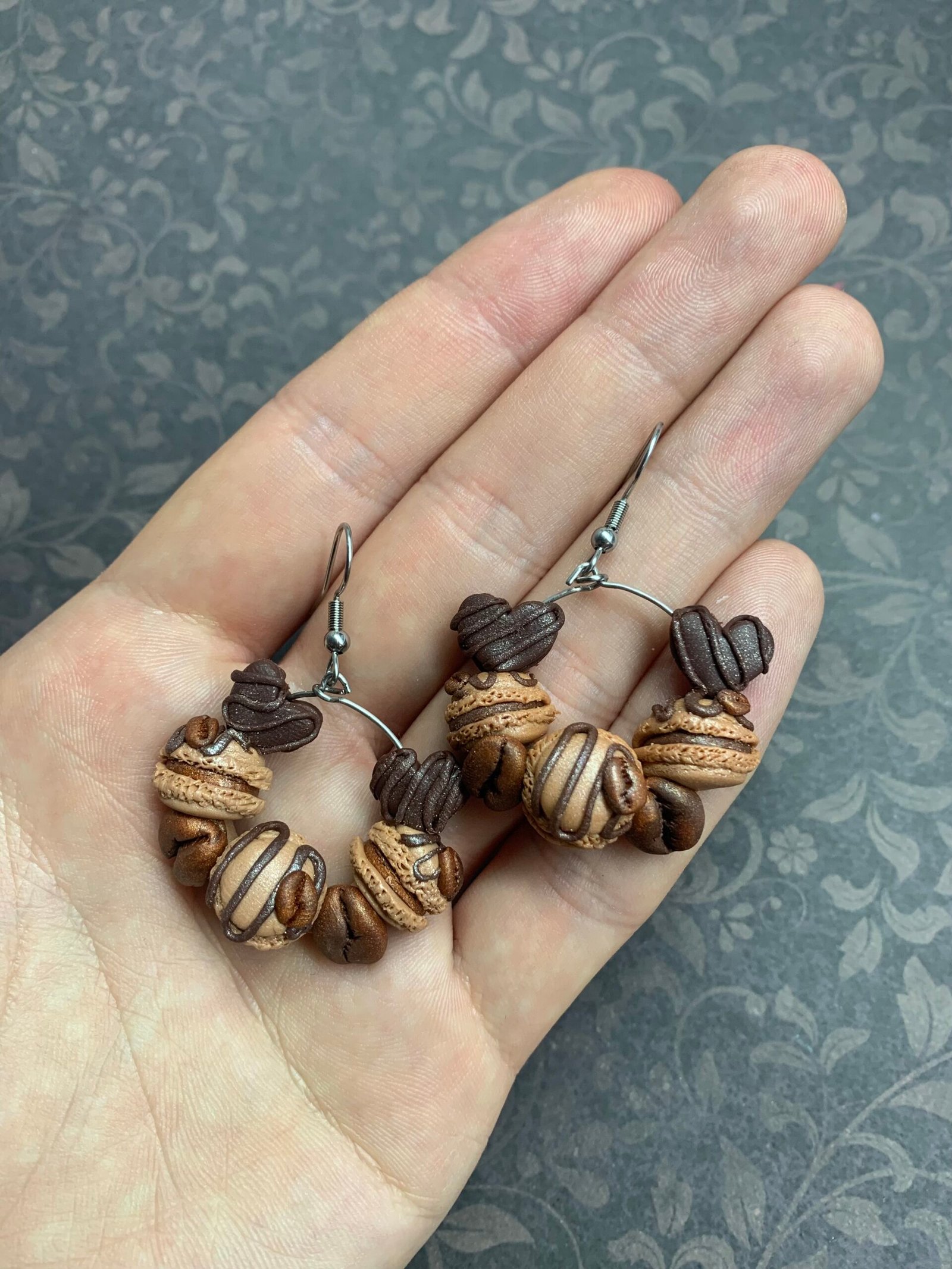 Kávéimádók álma lógós fülbevaló