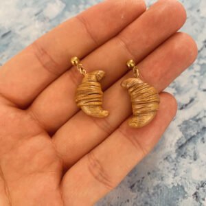 Croissant aranyozott lógós fülbevaló