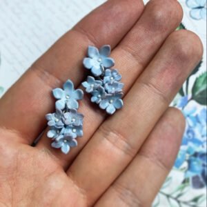 Hortenzia ihlette lógós fülbevaló