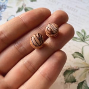 Beszúrós kávés macaron fülbevaló