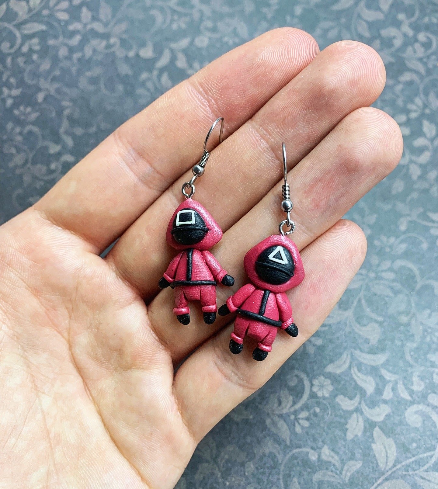 Őr figurás - lógós fülbevaló